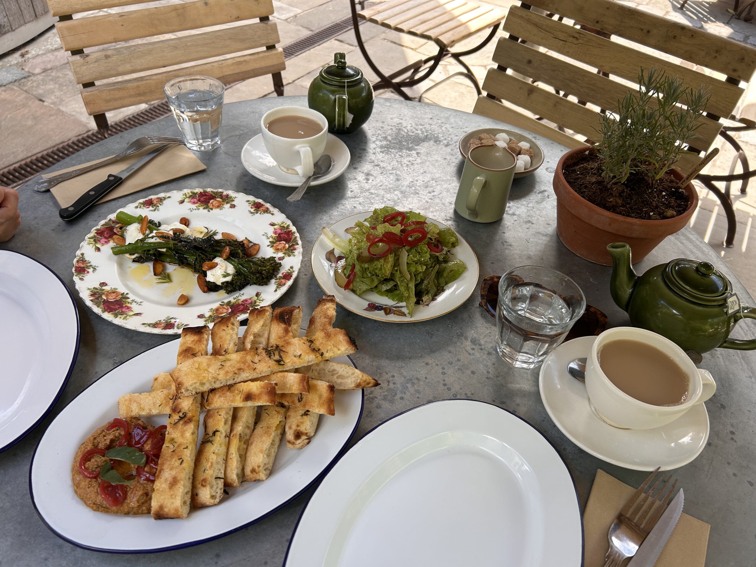 lunch at The Pig: flatbreads, broccolini, salad, two pots of tea